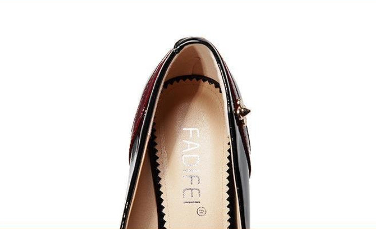 Women's Chunky Heel Temperament Wild Pointed Toe Shoes