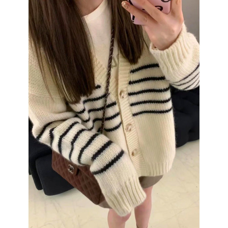 Collar Button Cardigan Autumn Classic Style Outer Sweater