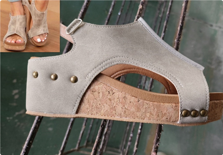 Women's Wedge Peep Toe Platform Rivet Sandals